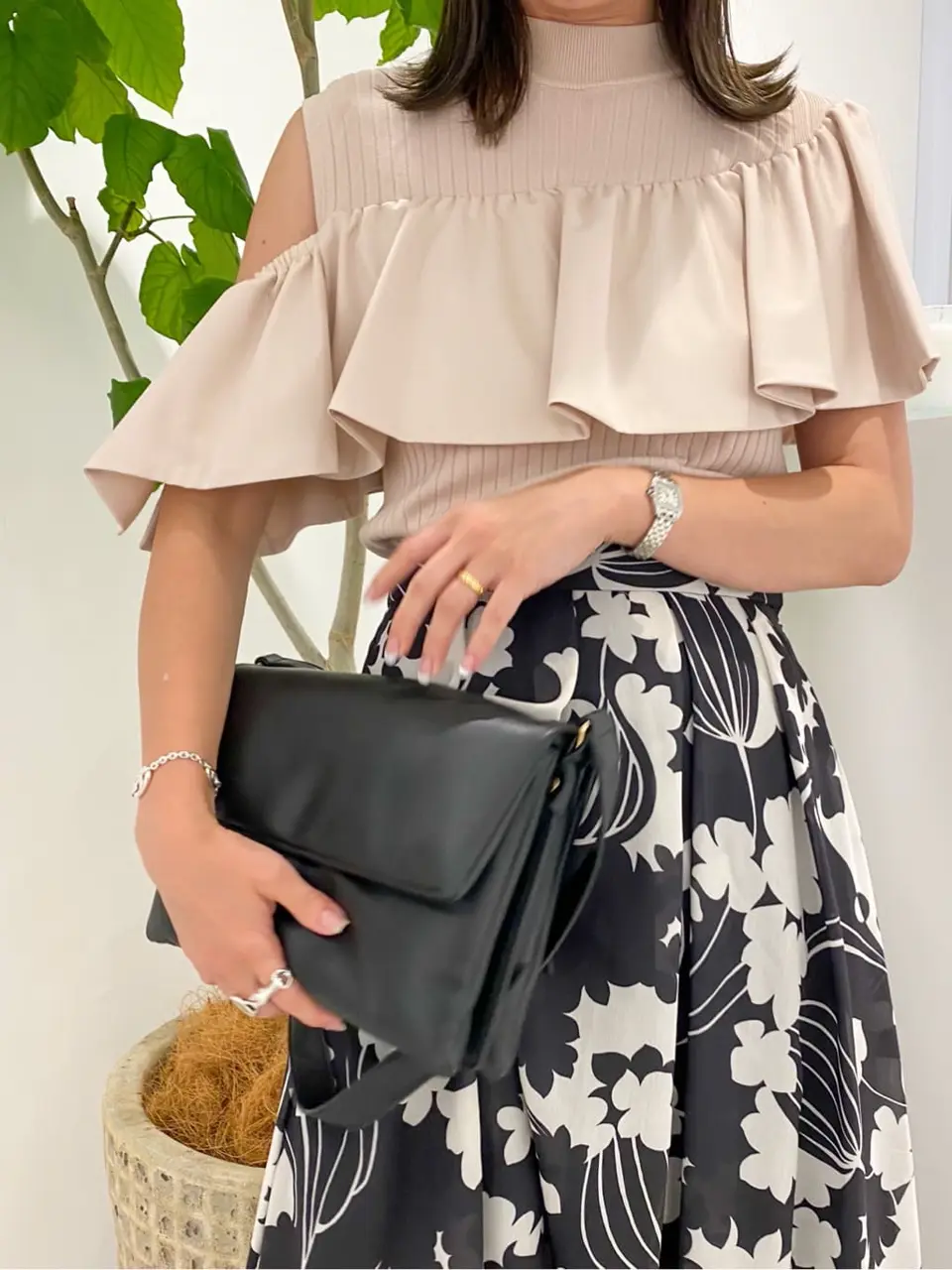 GRACE CONTINENTAL 古川温子 コーディネート画像