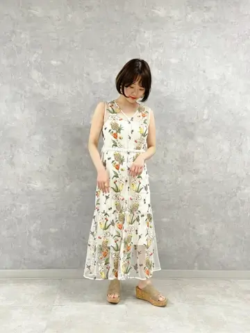 GRACE CONTINENTAL SAYUMI Nagashima コーディネート画像