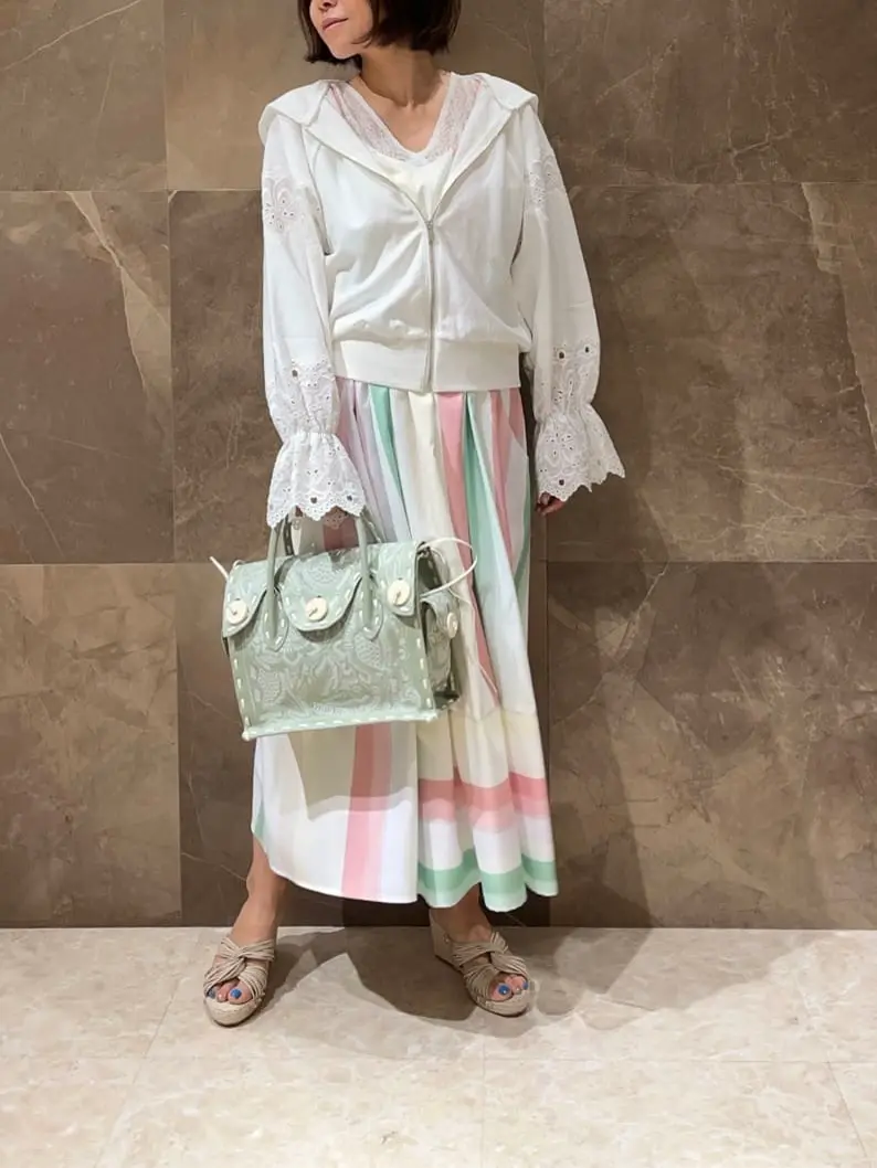 GRACE CONTINENTAL 穐山　香織 コーディネート画像