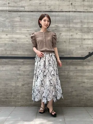 GRACE CONTINENTAL 青木育日 コーディネート画像