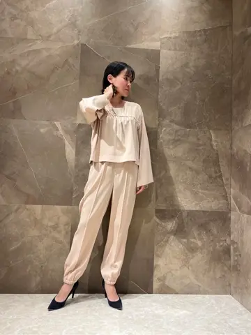 GRACE CONTINENTAL 穐山　香織 コーディネート画像