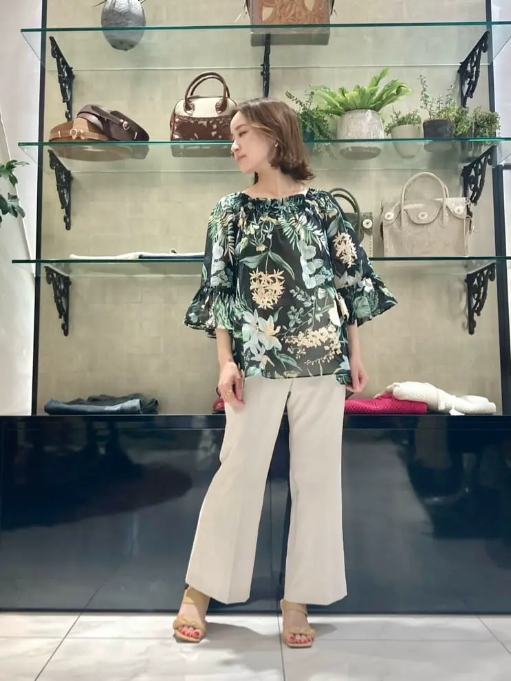 GRACE CONTINENTAL okunaka_desu コーディネート画像