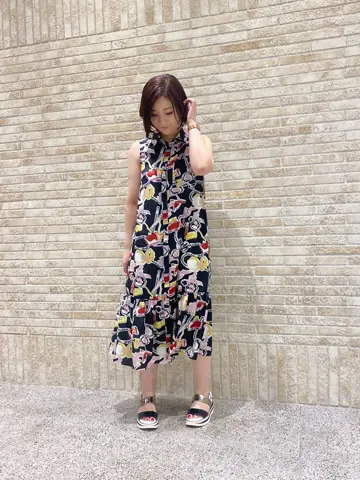 GRACE CONTINENTAL MOMOKO コーディネート画像