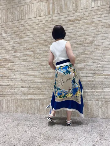 GRACE CONTINENTAL MOMOKO コーディネート画像