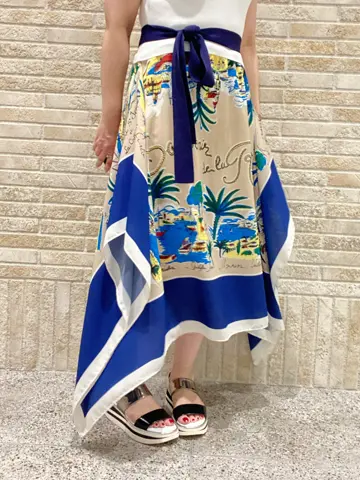 GRACE CONTINENTAL MOMOKO コーディネート画像