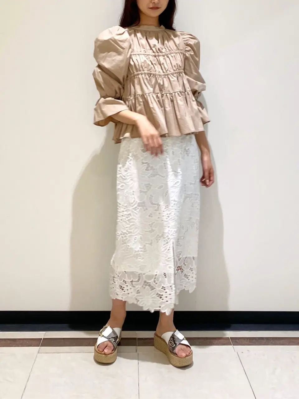 GRACE CONTINENTAL MORITA AI コーディネート画像