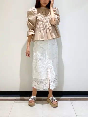 GRACE CONTINENTAL MORITA AI コーディネート画像