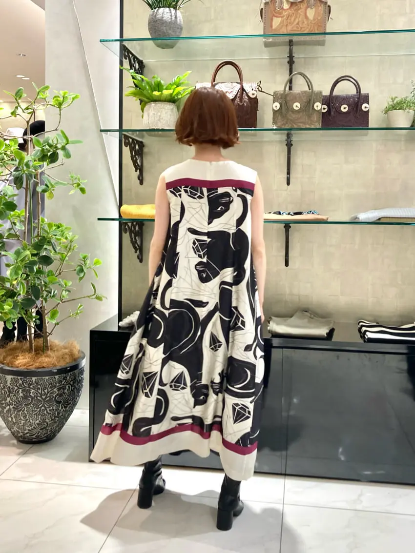 GRACE CONTINENTAL okunaka_desu コーディネート画像