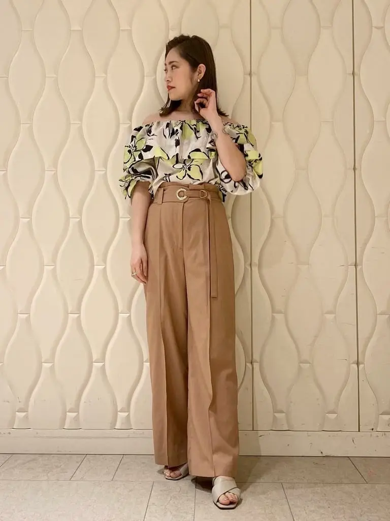 GRACE CONTINENTAL miyata コーディネート画像