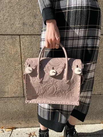 GRACE CONTINENTAL 亀田 未希 コーディネート画像