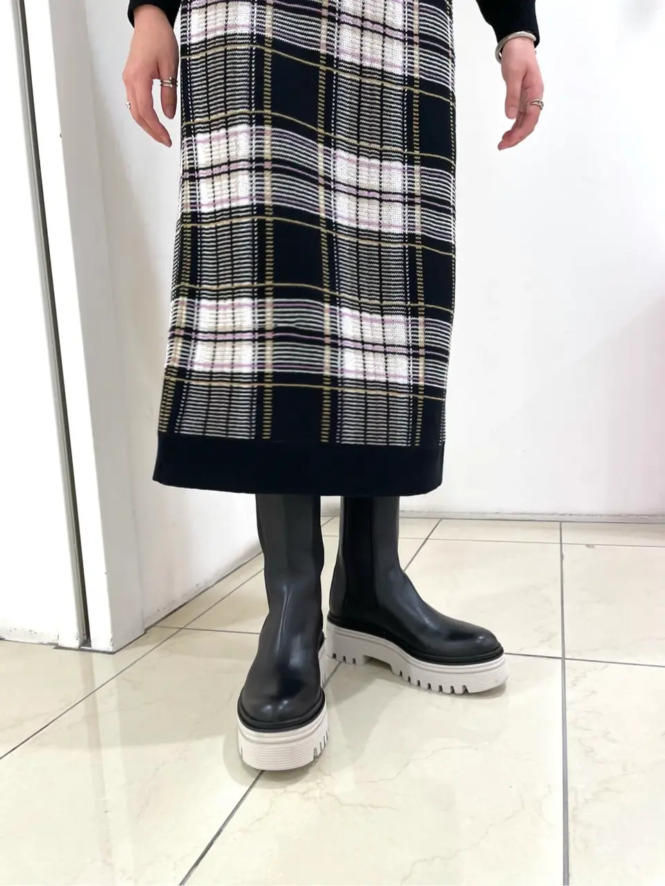 GRACE CONTINENTAL yoshi コーディネート画像