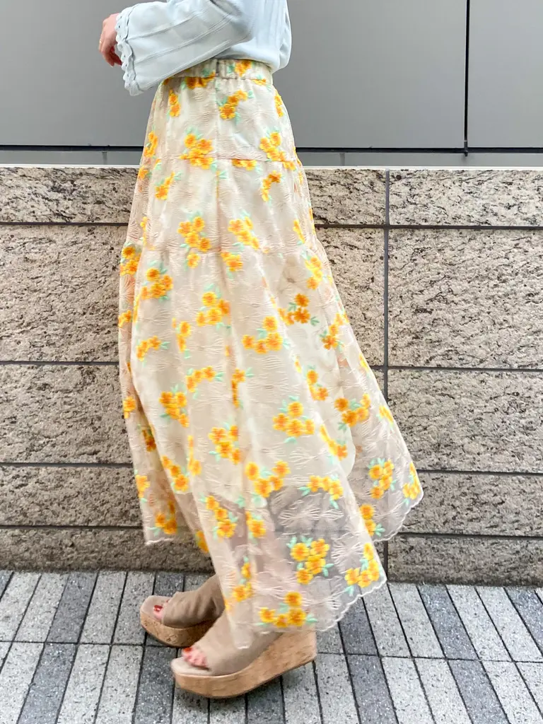 GRACE CONTINENTAL 古川温子 コーディネート画像