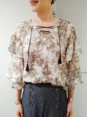 GRACE CONTINENTAL 今野　志保 コーディネート画像