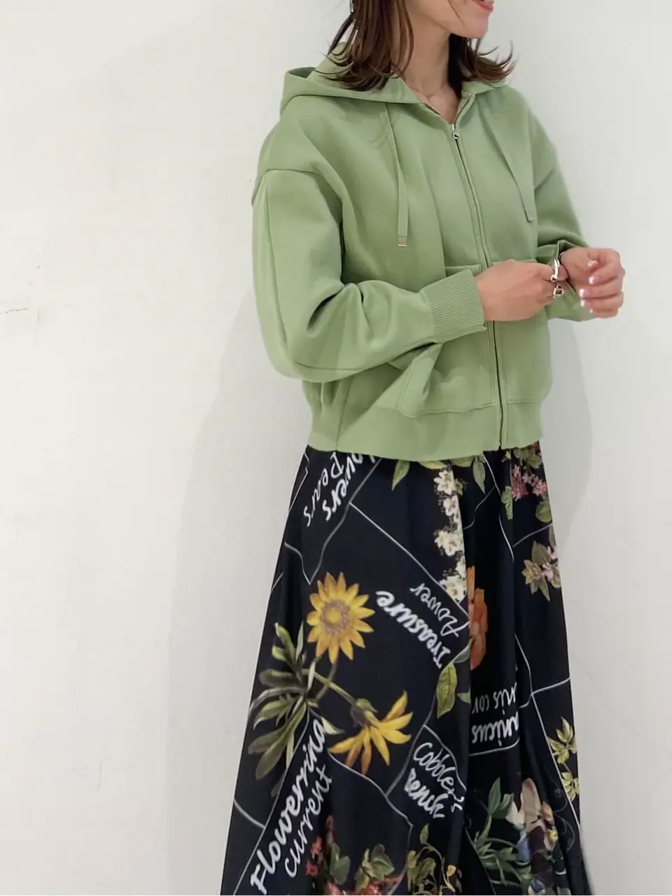 GRACE CONTINENTAL 古川温子 コーディネート画像