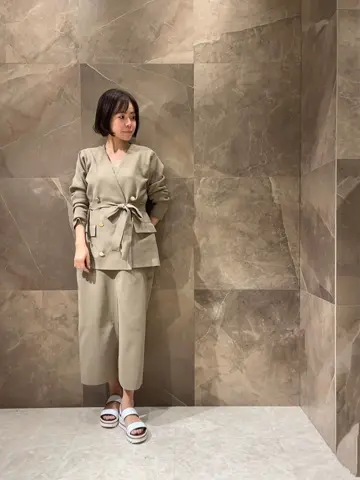 GRACE CONTINENTAL 穐山　香織 コーディネート画像