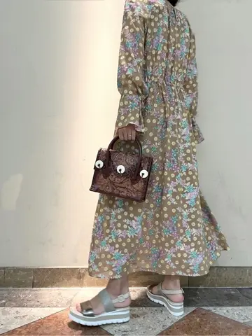 GRACE CONTINENTAL 穐山　香織 コーディネート画像