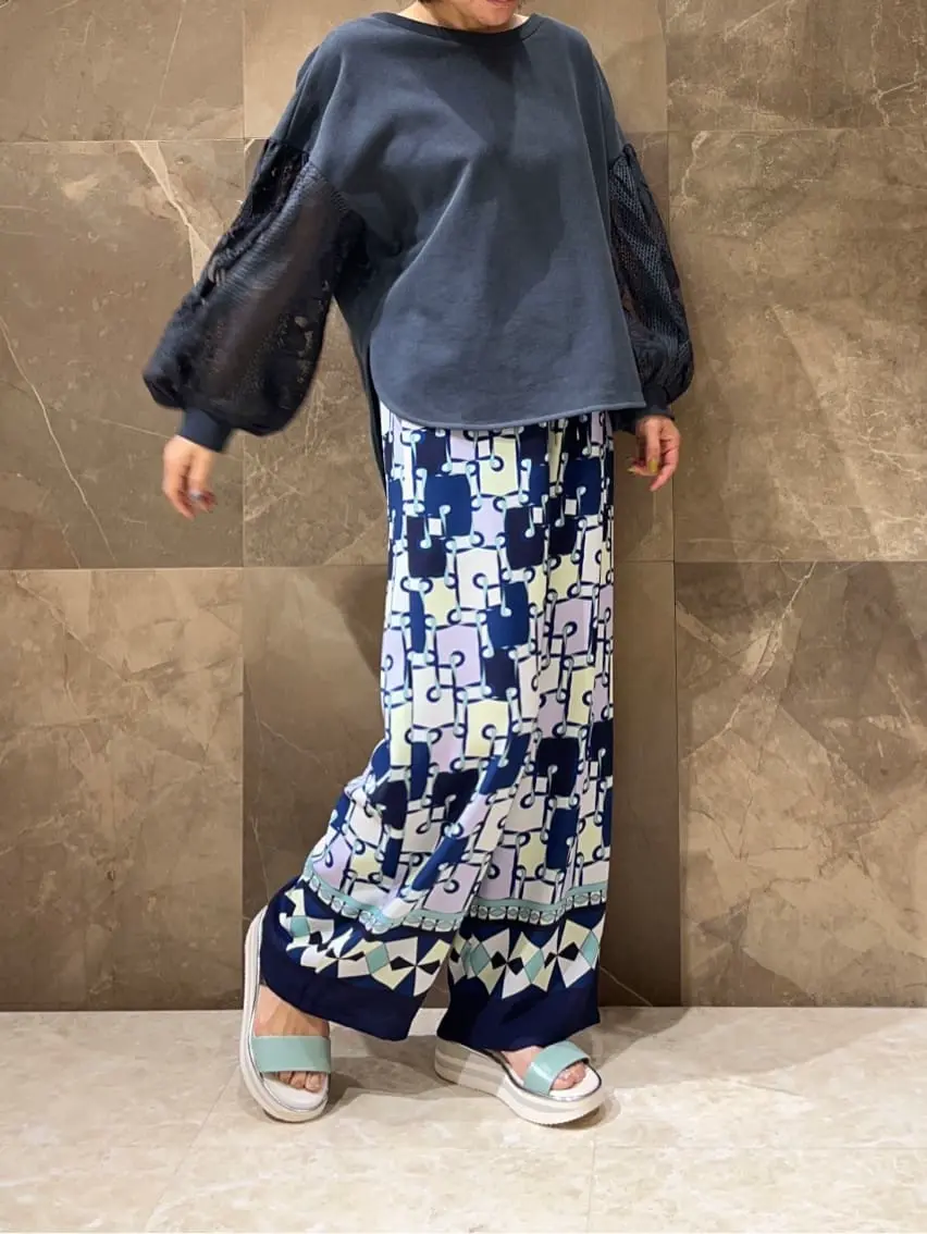 GRACE CONTINENTAL 穐山　香織 コーディネート画像