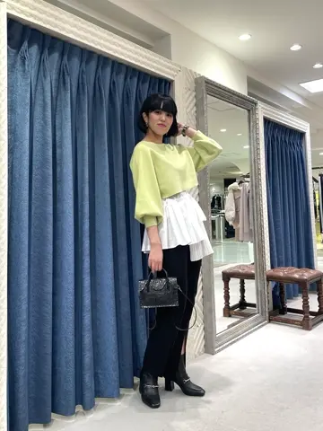 GRACE CONTINENTAL yoshi コーディネート画像