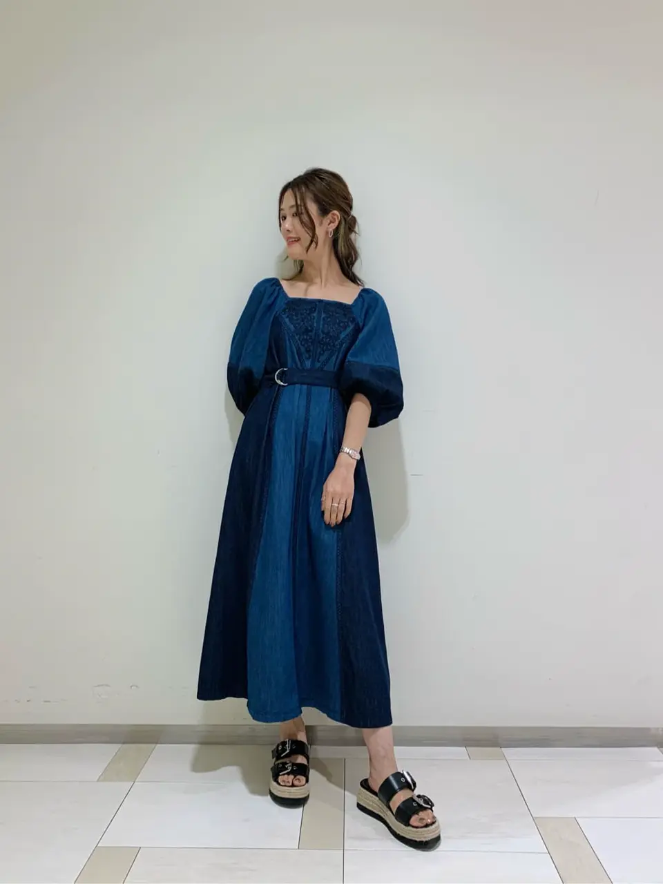 GRACE CONTINENTAL デニム刺繍フレアワンピース　36 デニム刺繍フレアワンピース / GRACE CONTINENTAL | GRACE
