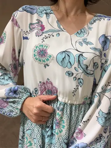 GRACE CONTINENTAL 穐山　香織 コーディネート画像