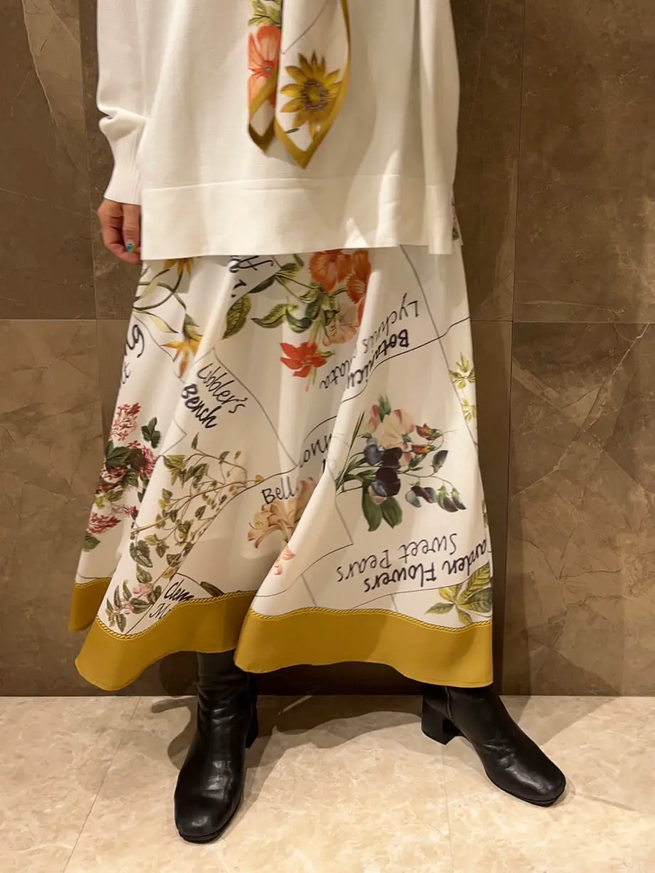 GRACE CONTINENTAL 穐山　香織 コーディネート画像