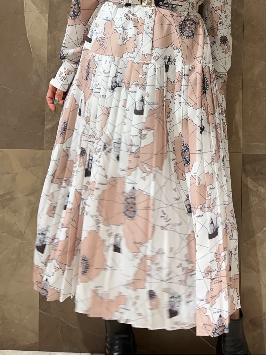 GRACE CONTINENTAL 穐山　香織 コーディネート画像