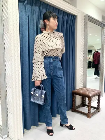 GRACE CONTINENTAL yoshi コーディネート画像