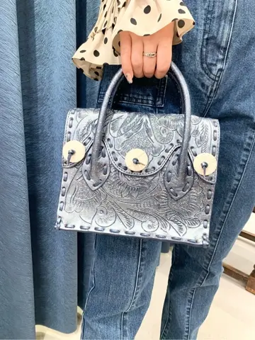 GRACE CONTINENTAL yoshi コーディネート画像