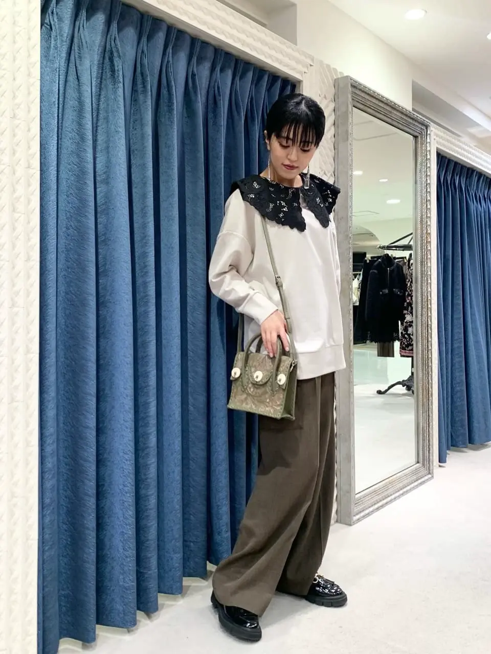 GRACE CONTINENTAL yoshi コーディネート画像