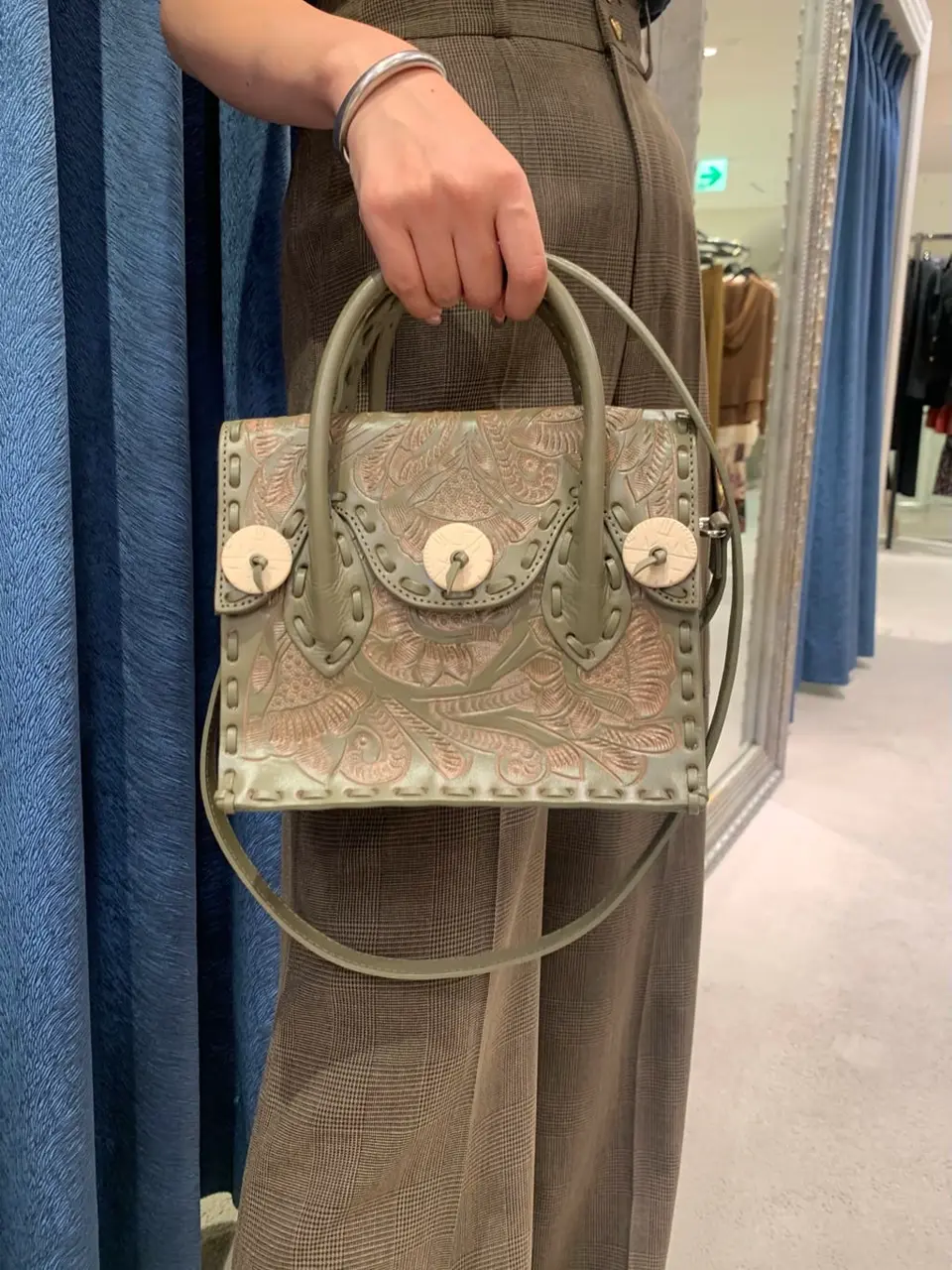 GRACE CONTINENTAL yoshi コーディネート画像