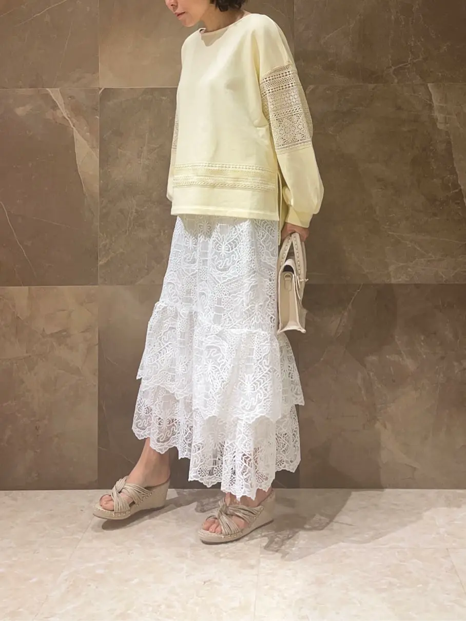 GRACE CONTINENTAL 穐山　香織 コーディネート画像