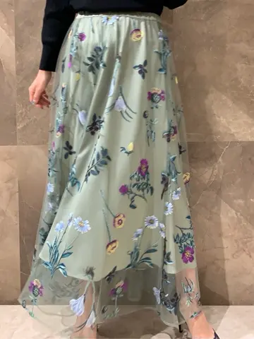 GRACE CONTINENTAL 穐山　香織 コーディネート画像