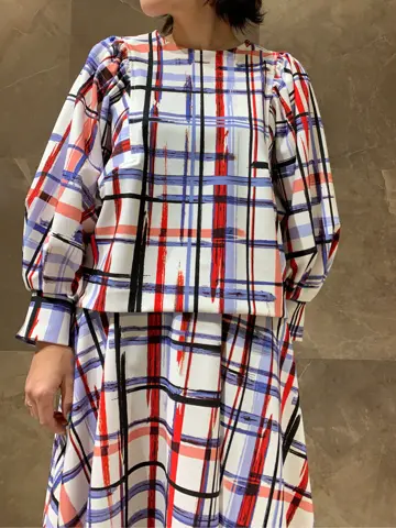 GRACE CONTINENTAL 穐山　香織 コーディネート画像