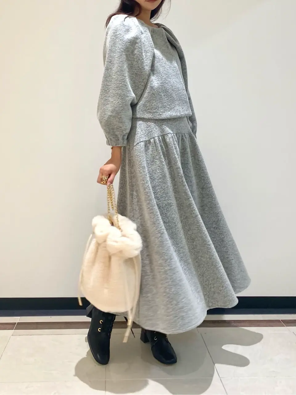 GRACE CONTINENTAL MORITA AI コーディネート画像