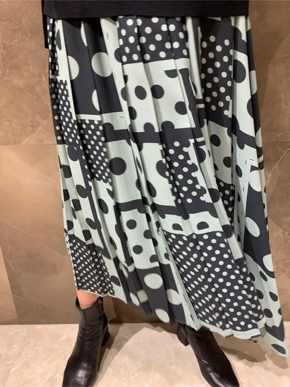 GRACE CONTINENTAL 穐山　香織 コーディネート画像