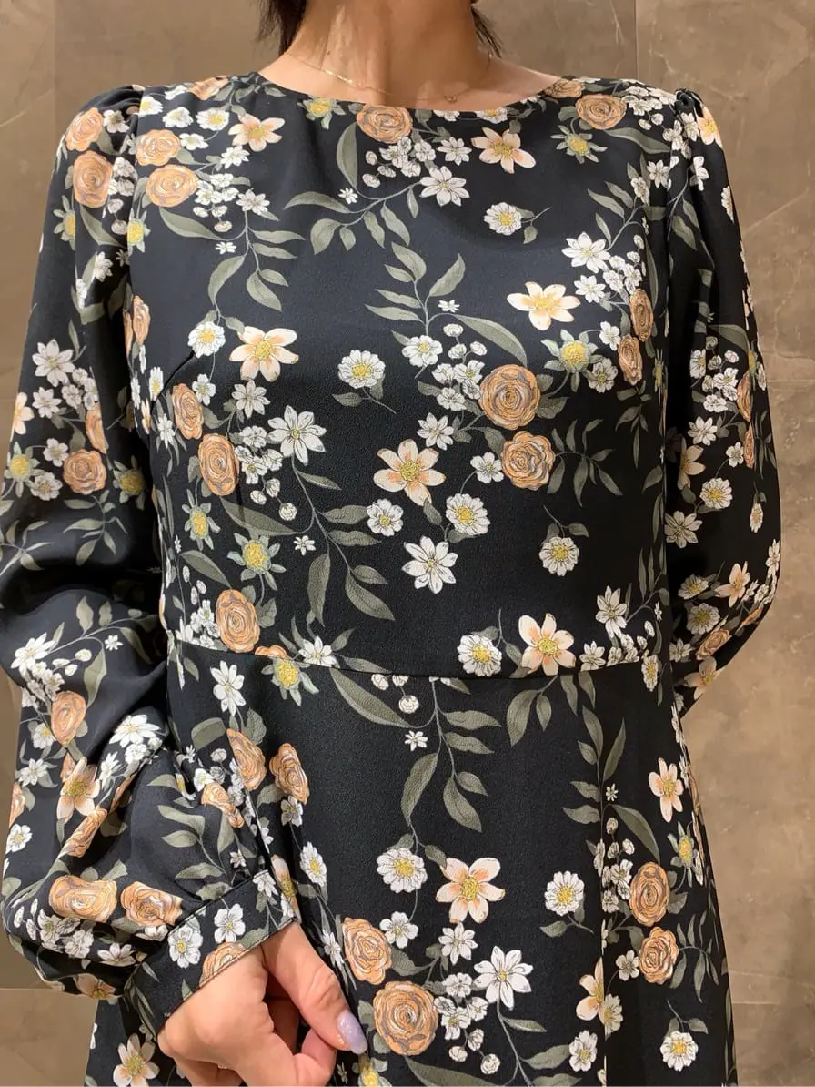 GRACE CONTINENTAL 穐山　香織 コーディネート画像