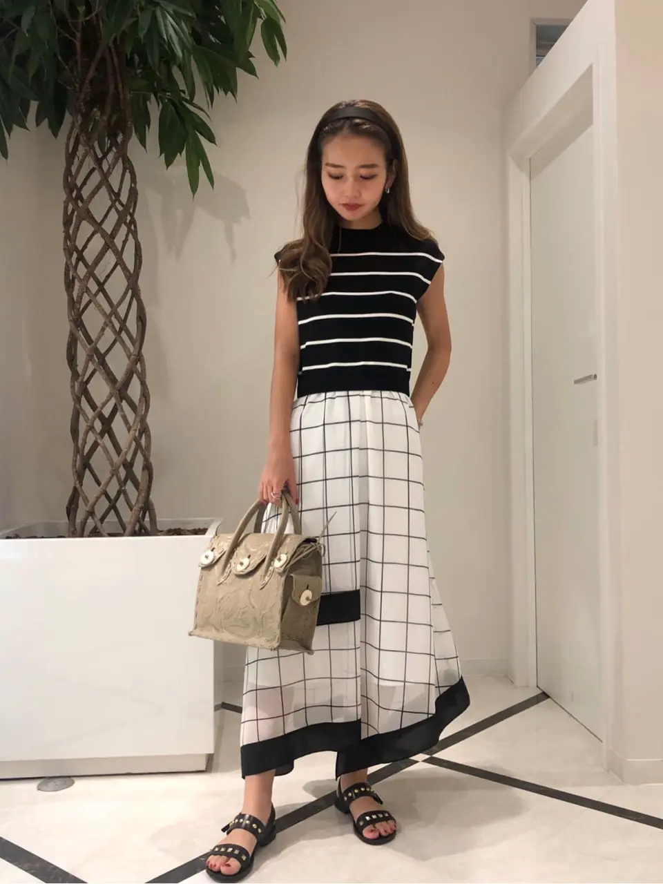 GRACE CONTINENTAL 加藤   恵理奈 コーディネート画像