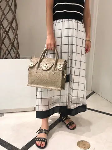 GRACE CONTINENTAL 加藤   恵理奈 コーディネート画像