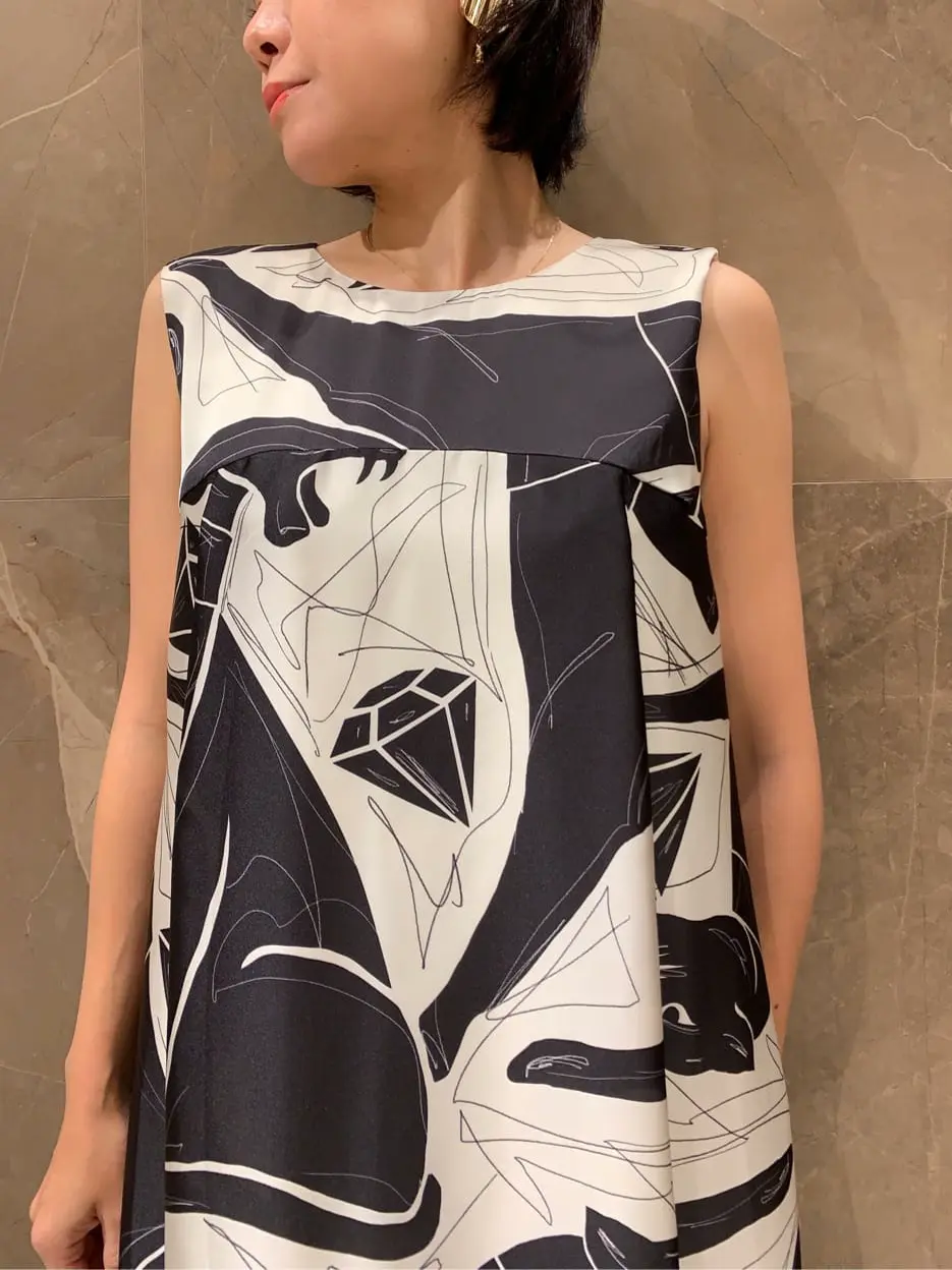 GRACE CONTINENTAL 穐山　香織 コーディネート画像