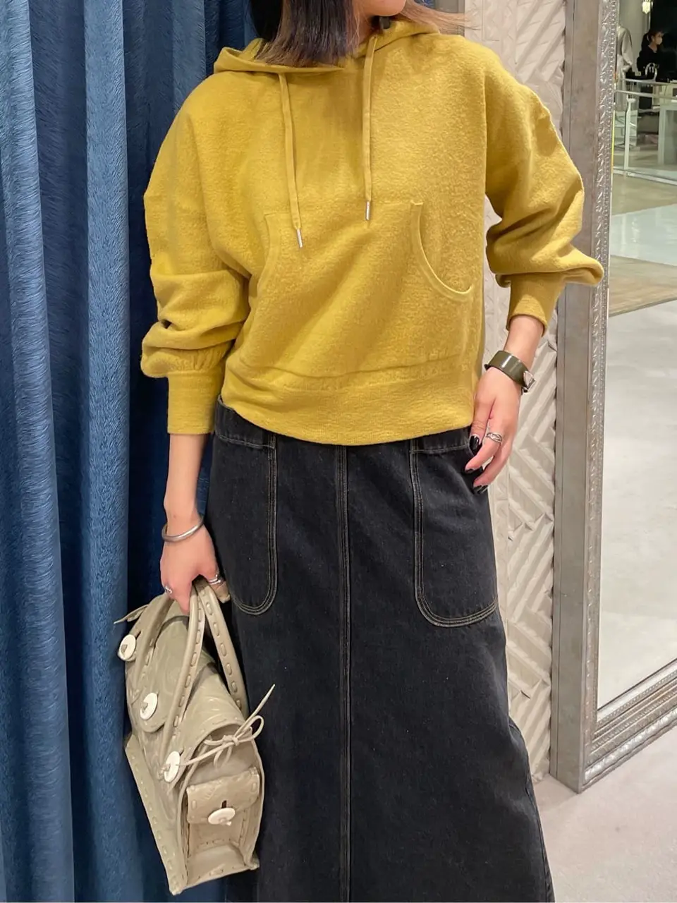 GRACE CONTINENTAL yoshi コーディネート画像