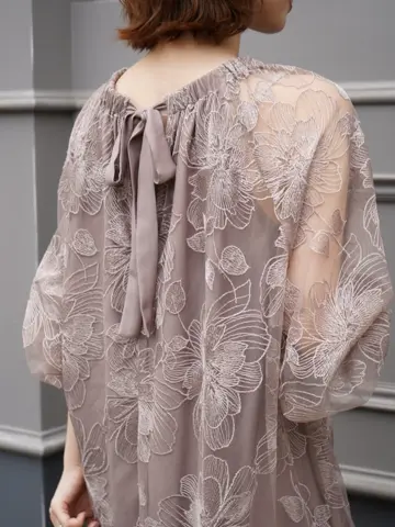 GRACE CONTINENTAL 青木育日 コーディネート画像