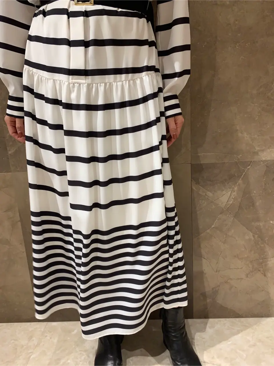 GRACE CONTINENTAL 穐山　香織 コーディネート画像