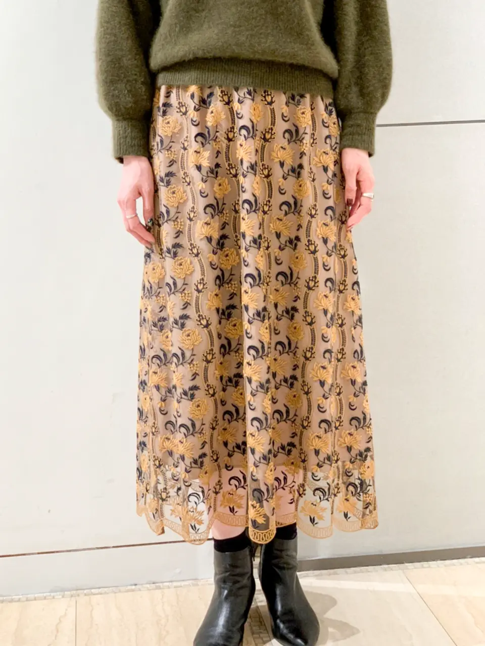 GRACE CONTINENTAL 今野　志保 コーディネート画像