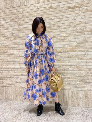 GRACE CONTINENTAL MOMOKO コーディネート画像