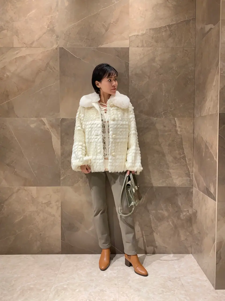 GRACE CONTINENTAL 穐山　香織 コーディネート画像