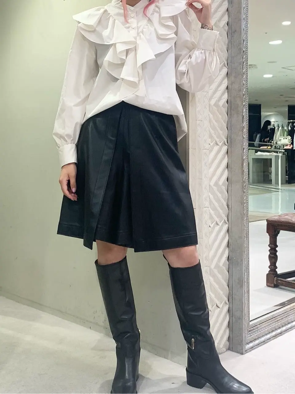 GRACE CONTINENTAL yoshi コーディネート画像