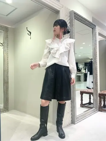 GRACE CONTINENTAL yoshi コーディネート画像