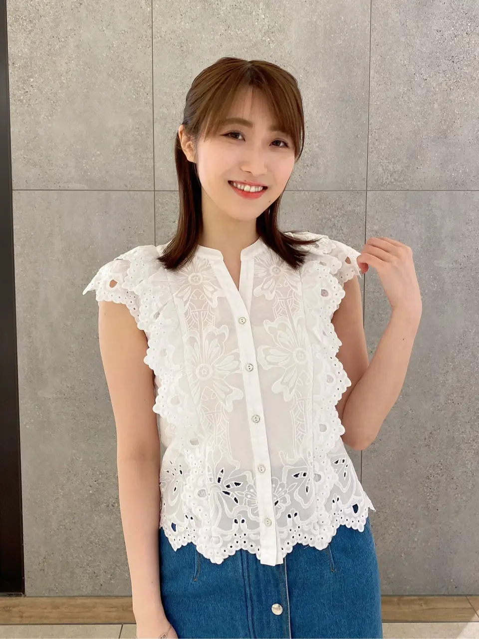 新品同様【定価3万】45R タペットのカットワークブラウス レース フリルシャツ 45R（フォーティファイブアール）の「タペットのカットワーク