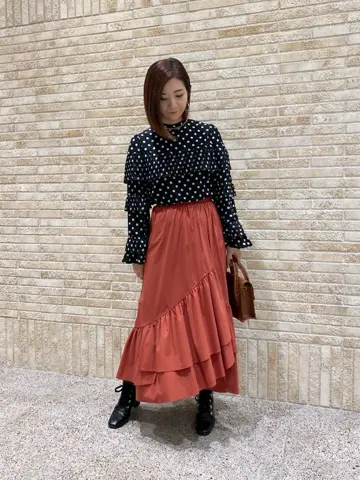 GRACE CONTINENTAL MOMOKO コーディネート画像