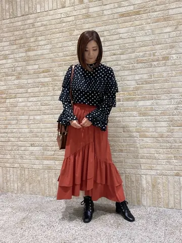 GRACE CONTINENTAL MOMOKO コーディネート画像